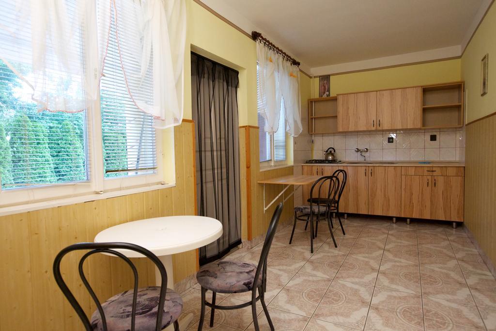 מלון Hajdúszoboszló Ferenczi Apartament חדר תמונה